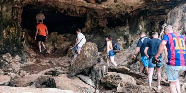 ... grot met de vleermuizen!