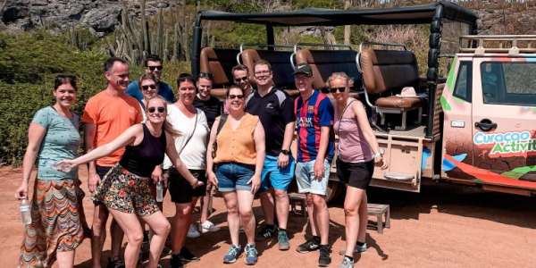 En dan is het tijd om uit te stappen om de grot te ontdekken. 